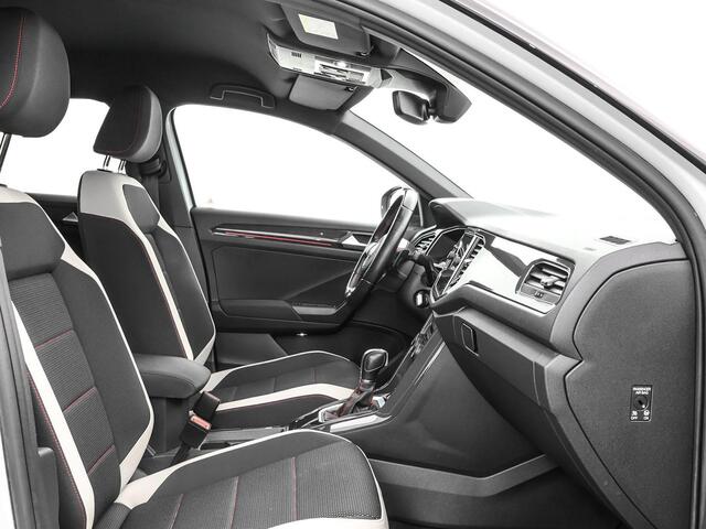 Volkswagen T-Roc 1.5 TSI 150pk DSG Sport Apple/Android Car Play · Elek. Achterklep · Stoelverwarming · Cruise Control · Navigatie ·