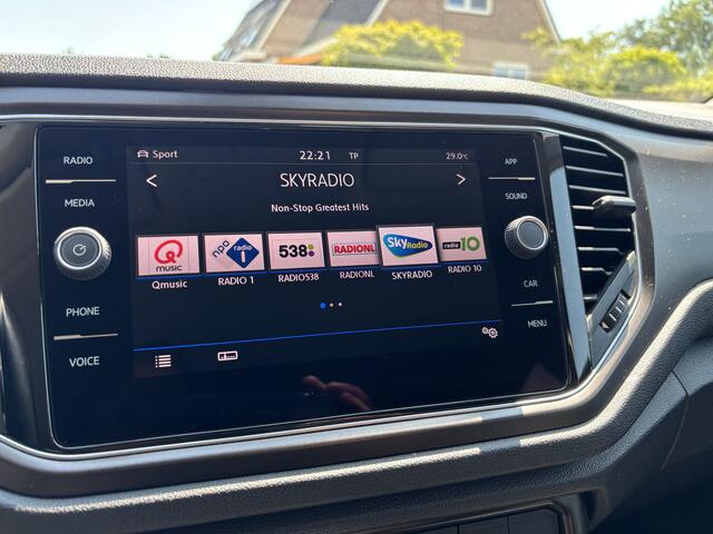 Volkswagen T-Roc 1.5 TSI Automaat Sport Carplay / Camera / Full LED