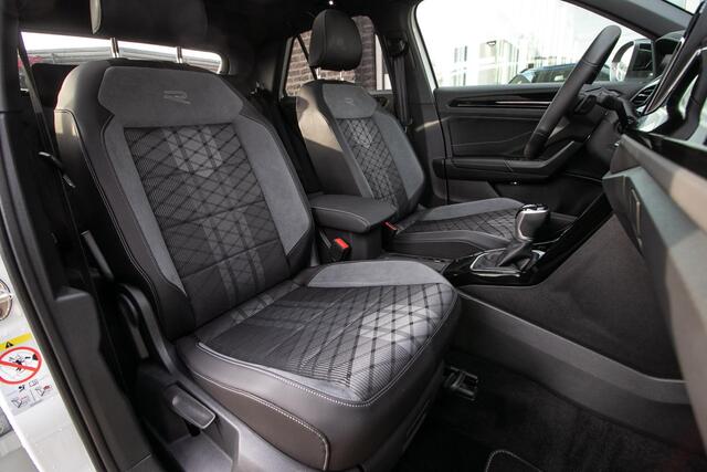 Volkswagen T-Roc 1.5 TSI R-Line Edition | Black edition | Adapt cruise | Panorama dak | 19" LM