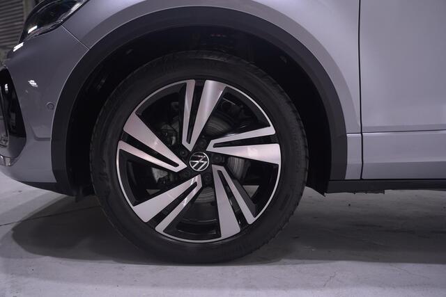 Volkswagen T-Roc 1.5 TSI R-Line Apple Carplay Panodak Stoelverwarming Achteruitrijcamera Digital Display