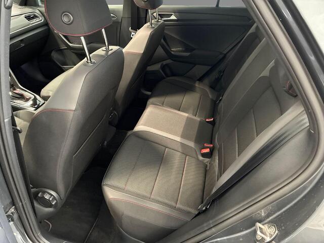 Volkswagen T-Roc 1.5 TSI 150pk DSG Sport · Panoramadak · Camera · Stoelverwarming · Elek. Achterklep · ACC · Dodehoeksensor ·