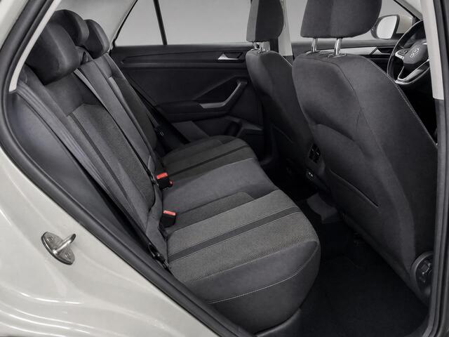 Volkswagen T-Roc 1.0 TSI Life / App connect / Parkeersensoren V+A / Lichtmetaal 16 inch /