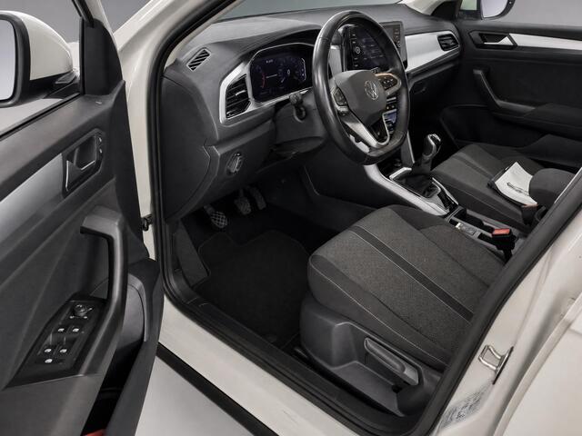 Volkswagen T-Roc 1.0 TSI Life / App connect / Parkeersensoren V+A / Lichtmetaal 16 inch /