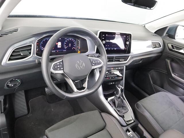 Volkswagen T-Roc 1.5 TSI Style 150 pk Automaat (DSG) | Navigatie | Parkeersensoren (Park assist) | Achteruitrijcamera | Stoelverwarming | Adaptieve cruise control |