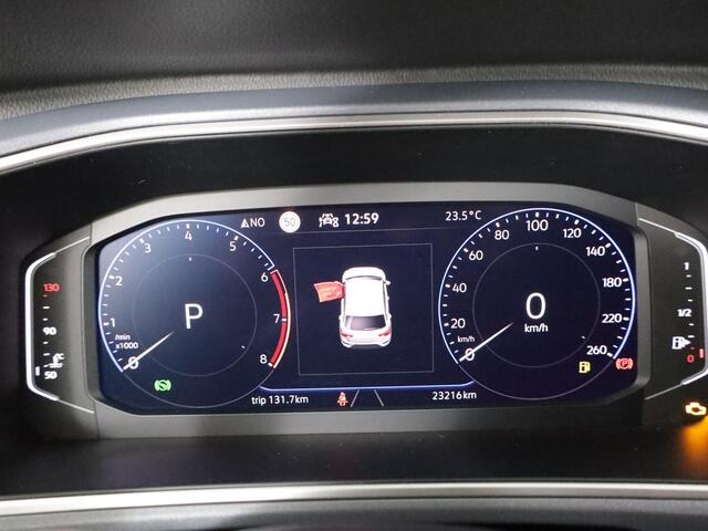 Volkswagen T-Roc 1.5 TSI Style 150 pk Automaat (DSG) | Navigatie | Parkeersensoren (Park assist) | Achteruitrijcamera | Stoelverwarming | Adaptieve cruise control |