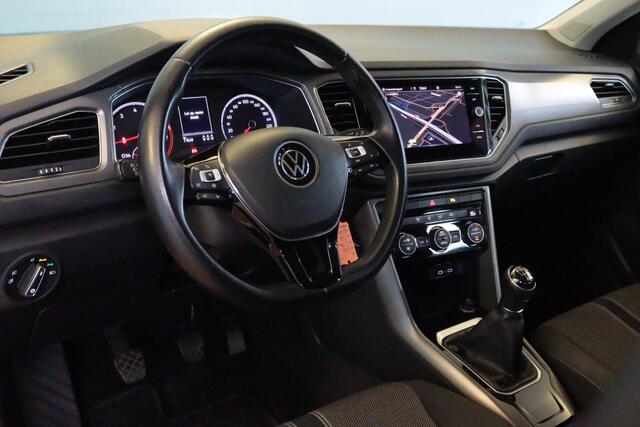 Volkswagen T-Roc 1.0 TSI Style | TWO-TONE | NAVI / APPCONNECT | CLIMA | PDC V+A | ADAP CRUISE |