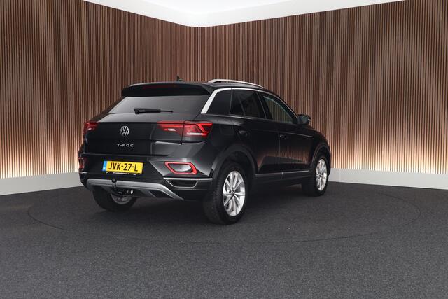 Volkswagen T-Roc 1.5 TSI 150pk DSG Style Trekhaak Virtual Cockpit Stoelverwarming Navigatie