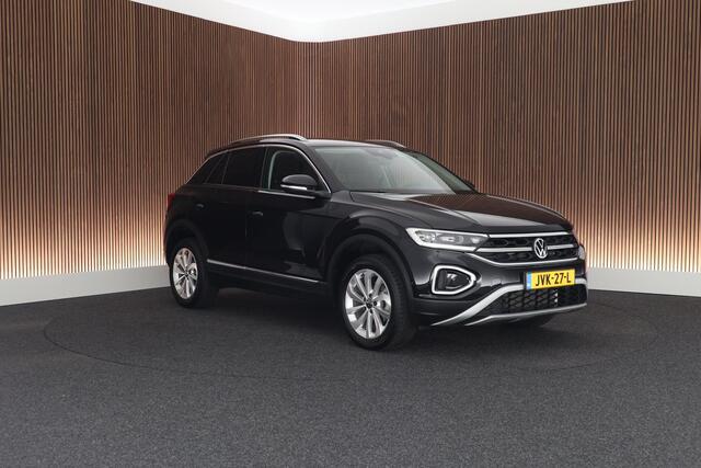 Volkswagen T-Roc 1.5 TSI 150pk DSG Style Trekhaak Virtual Cockpit Stoelverwarming Navigatie