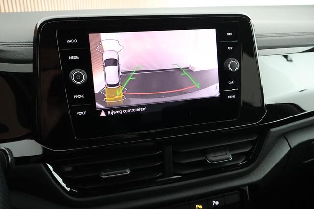 Volkswagen T-Roc 1.5 TSI 150pk DSG R-Line Business+ Black Style Trekhaak Camera IQ.Light Virtual Cockpit Keyless Navigatie