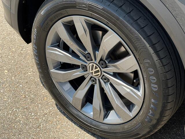Volkswagen T-Roc 1.5 TSI 150PK DSG Style | Camera | Trekhaak | Navi | Carplay | Adap. Cruise | Rijklaar incl. garantie