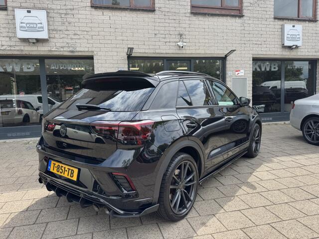 Volkswagen T-Roc 2.0 TSI 4Motion R Beats Pano Akra 430PK