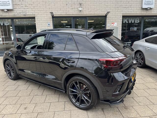 Volkswagen T-Roc 2.0 TSI 4Motion R Beats Pano Akra 430PK