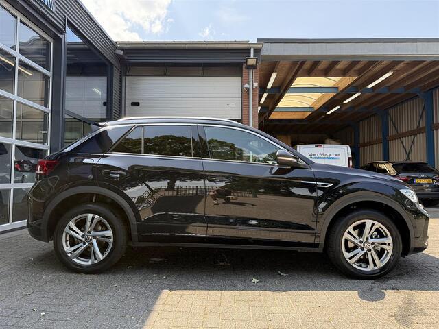 Volkswagen T-Roc 1.5 TSI R-Line / Panorama / Virtual / LED / Elect. Achterklep / DAB / Carplay / Massage / Keyless / Camera