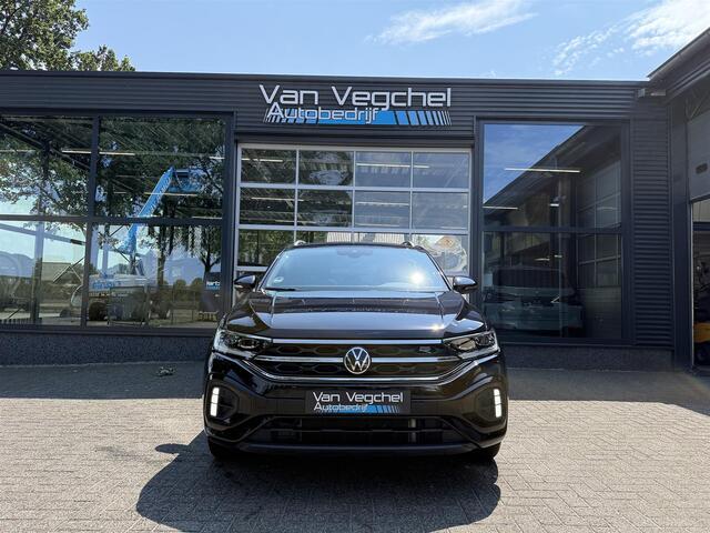 Volkswagen T-Roc 1.5 TSI R-Line / Panorama / Virtual / LED / Elect. Achterklep / DAB / Carplay / Massage / Keyless / Camera