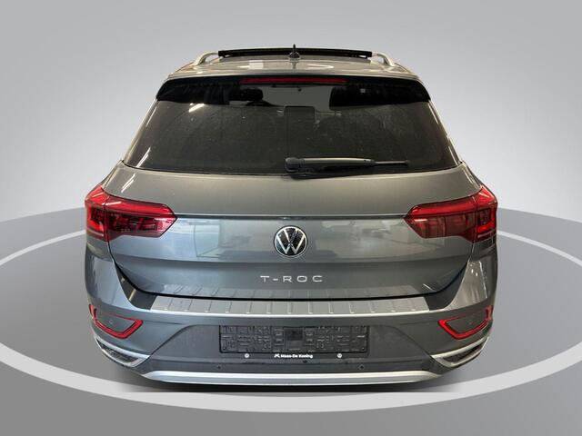 Volkswagen T-Roc 1.5 TSI 150pk DSG Style · Panoramadak · Camera · Keyless · Elek. Achterklep · Alarmklasse 3 · Massagefunctie Bestuurder · Parkeer Assistent · Stoelverwarming ·