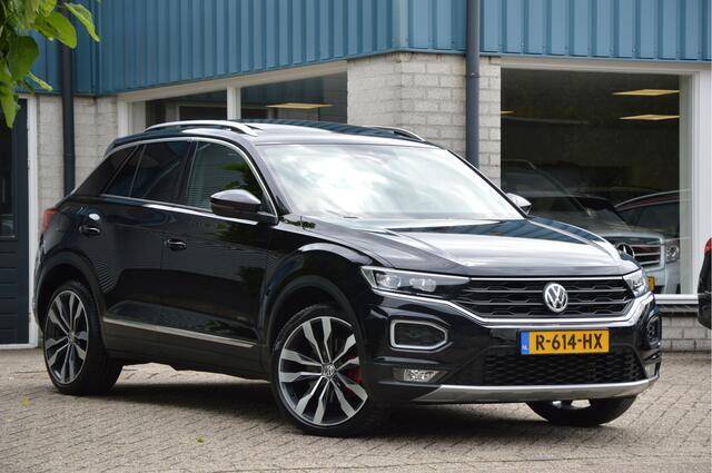 Volkswagen T-Roc 2.0 TSI 4Motion Sport PANORAMADAK | CAMERA | ADAP.CRUISE | TREKHAAK |LED | CARPLAY | CLIMA | STOELVERW. | ENZ