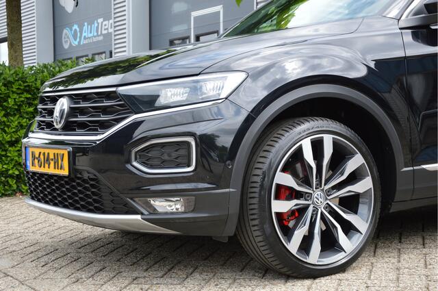 Volkswagen T-Roc 2.0 TSI 4Motion Sport PANORAMADAK | CAMERA | ADAP.CRUISE | TREKHAAK |LED | CARPLAY | CLIMA | STOELVERW. | ENZ