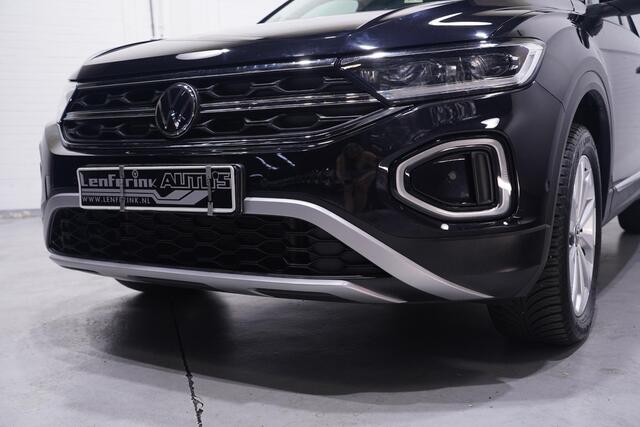 Volkswagen T-Roc 2.0 TDI Style 4Motion Navi Apple Carplay Achteruitrijcamera Stoelverwarming ACC PDC Parkeerhulp Clima Trekgewicht 1900 kg