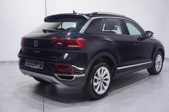 Volkswagen T-Roc 2.0 TDI Style 4Motion Navi Apple Carplay Achteruitrijcamera Stoelverwarming ACC PDC Parkeerhulp Clima Trekgewicht 1900 kg