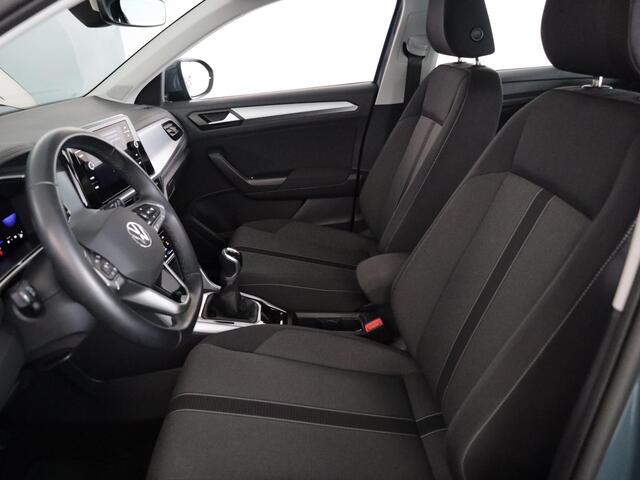 Volkswagen T-Roc 1.0 TSI Life 110 pk | Navigatie via App | LED koplampen | Parkeersensoren (Park assist) | Achteruitrijcamera | Autom. airco | Keyless |