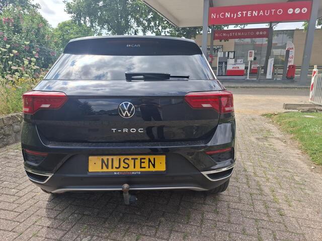 Volkswagen T-Roc 1.5 TSI Navi, Trekhaak, ACC, Camera