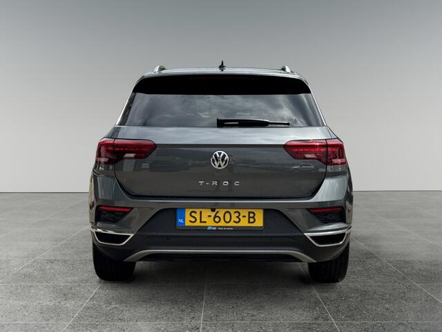 Volkswagen T-Roc 1.5 150pk TSI Sport Navigatiefunctie 'Discover Media' | Velgen 'Montego Bay', 18 inch | Parkeersensoren