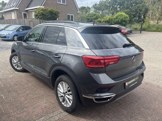 Volkswagen T-Roc 1.5 TSI Style Automaat Camera / Carplay / Keyless