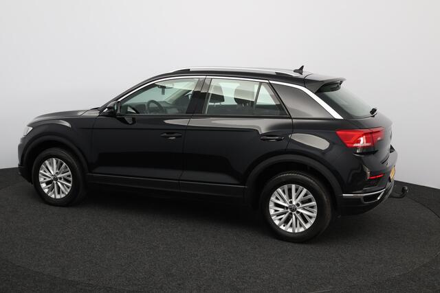 Volkswagen T-Roc 1.5 TSI Style Business/ Trekhaak/ Elek. Kofferklep/ Apple + Android/ DAB+/ Navi/ Airco/ Adaptive Cruise/ Lane-Assist./ Elek. pakket/ Isofix/ Bluetooth/ Multi. LEDER. Stuur/ 16'' LMV/ Mistl./ PDC/ LED Dagrijverl.