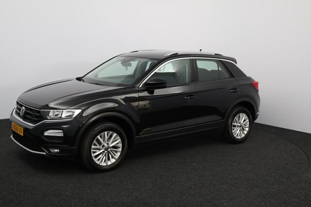 Volkswagen T-Roc 1.5 TSI Style Business/ Trekhaak/ Elek. Kofferklep/ Apple + Android/ DAB+/ Navi/ Airco/ Adaptive Cruise/ Lane-Assist./ Elek. pakket/ Isofix/ Bluetooth/ Multi. LEDER. Stuur/ 16'' LMV/ Mistl./ PDC/ LED Dagrijverl.