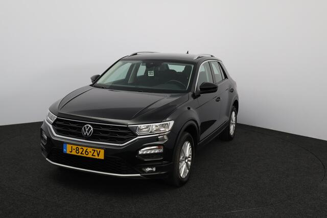 Volkswagen T-Roc 1.5 TSI Style Business/ Trekhaak/ Elek. Kofferklep/ Apple + Android/ DAB+/ Navi/ Airco/ Adaptive Cruise/ Lane-Assist./ Elek. pakket/ Isofix/ Bluetooth/ Multi. LEDER. Stuur/ 16'' LMV/ Mistl./ PDC/ LED Dagrijverl.