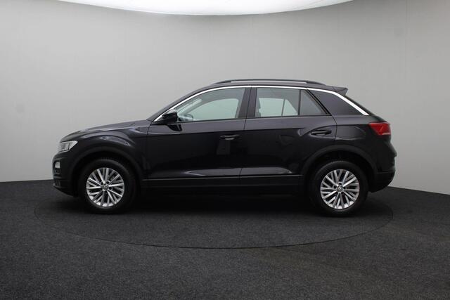 Volkswagen T-Roc 1.5 TSI 2019 | Airco | Trekhaak | Navigatie | Stoelverwarming | DAB Radio | Apple/Android Carplay | Boekjes | Onderhoudshistorie | 2 Sleutels
