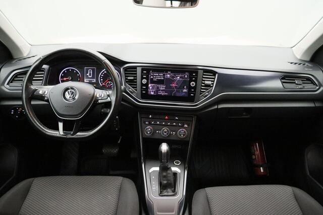 Volkswagen T-Roc 1.5 TSI 2019 | Airco | Trekhaak | Navigatie | Stoelverwarming | DAB Radio | Apple/Android Carplay | Boekjes | Onderhoudshistorie | 2 Sleutels