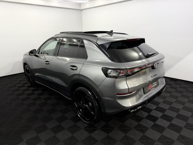 Volkswagen T-Roc 1.5 TSI R-Line Edition Nieuwe model!, Panoramadak, Camera, Iq lights, Navi, Half leder, Stoel/Stuurverwarming, Cruise control adaptief, Sfeerverlichting, Elektrische trekhaak, Elektrische achterklep, Keyless start,