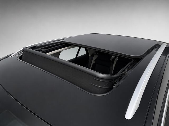 Volkswagen T-Roc 1.5 TSI R-line+ Aut- Panoramadak, Sport Interieur, Ada Cruise, Xenon Led, Virtual Cockpit, Park Assist