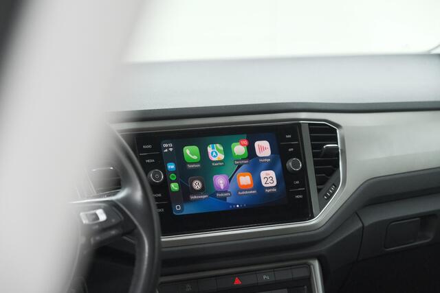 Volkswagen T-Roc 1.0 TSI Style Business 116pk | Trekhaak | Adaptieve Cruise Control | Elektronische Kofferklep | Apple Carplay