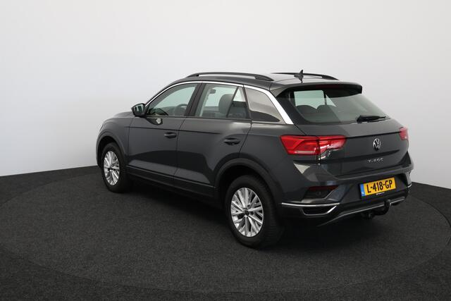 Volkswagen T-Roc 1.5 TSI Style/ Trekhaak!/ 16''LMV/ Apple+android/ Airco/ Navi/ Cruise/ Bluetooth/ Multi.LEDER.Stuur/ Elek.pakket/ Isofix/ PDC V+A.