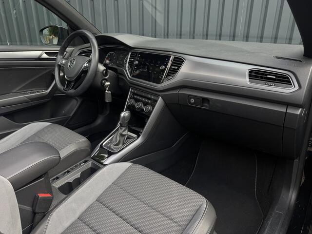 Volkswagen T-Roc Cabrio 1.5 TSI R-Line Carplay, dodehoek