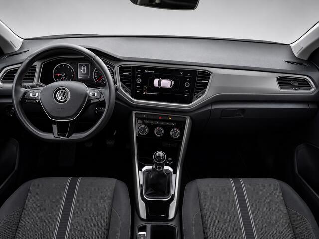 Volkswagen T-Roc 1.0 TSI Style Business- Stoelverwarming, Acc Cruise, Trekhaak, Led, Privacy Glass