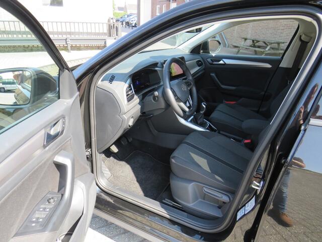 Volkswagen T-Roc 1.0 TSI 115Pk Life Edition * Rijklaarprijs incl. garantie * Digi Dashboard * Draadloos Caplay/Android * Clima * PDC V+A *