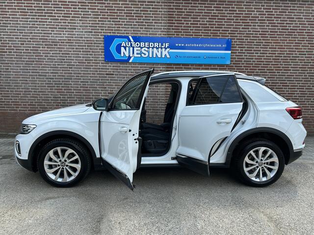 Volkswagen T-Roc 1.0 TSI Style ACC/Carplay/PDC/Massage