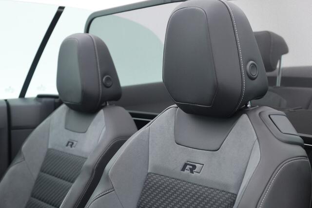 Volkswagen T-Roc Cabrio 1.5 TSI R-Line | Rijklaar! | 2x R-Line | Afn. Trekhaak | Dig. Cockpit | Beats Audio | Adapt. Cruise | Camera+PDC | Stoelverw. | Nav+App. Connect | LED | Climate | Draadloos | Keyless V