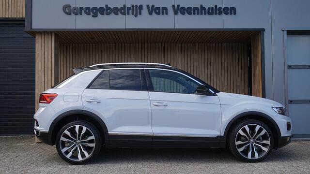 Volkswagen T-Roc 1.5 150pk TSI Sport Pano Virtual Stoelverw Drive select *68737km* 19 inch LM Cruise LED * 1ste eign*