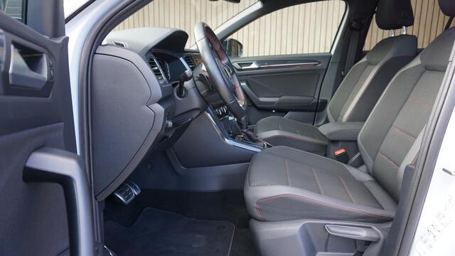Volkswagen T-Roc 1.5 150pk TSI Sport Pano Virtual Stoelverw Drive select *68737km* 19 inch LM Cruise LED * 1ste eign*