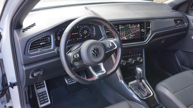 Volkswagen T-Roc 1.5 150pk TSI Sport Pano Virtual Stoelverw Drive select *68737km* 19 inch LM Cruise LED * 1ste eign*