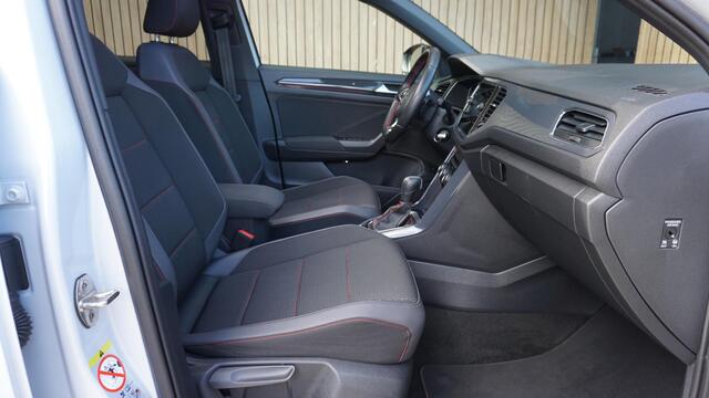 Volkswagen T-Roc 1.5 150pk TSI Sport Pano Virtual Stoelverw Drive select *68737km* 19 inch LM Cruise LED * 1ste eign*