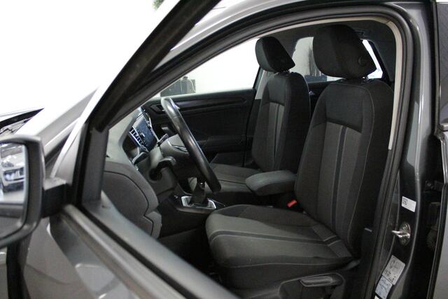 Volkswagen T-Roc 1.5 TSI Style | 19'LMV | ACC | PDC-V/A | CLIMA | D-GLAS | CARPLAY | DAB-RADIO | NAVIGATIE |