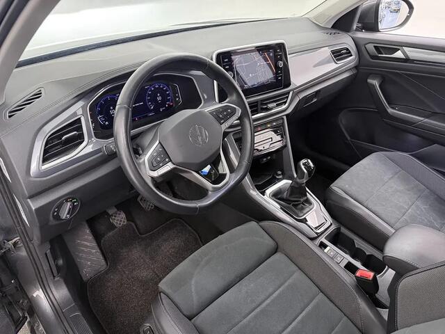 Volkswagen T-Roc 1.0 TSI Style Xenon Alcantara Virtual cockpit Navi Camera Trekhaak Bj:2022