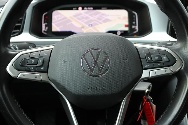 Volkswagen T-Roc 1.0 TSI Style Xenon Alcantara Virtual cockpit Navi Camera Trekhaak Bj:2022