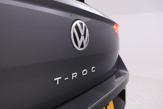 Volkswagen T-Roc 1.5 TSI Sport 150PK, Automaat, Apple carplay, Climate,