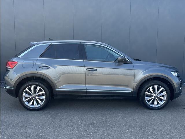 Volkswagen T-Roc 1.5 TSI Style / Unieke KM-Stand / Stoel&stuurverwarming / Complete auto
